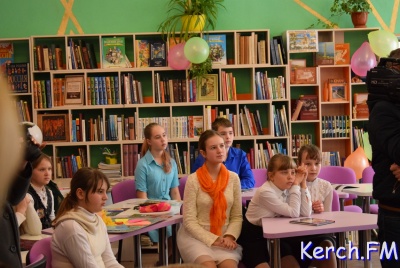 В Керчи открыли обновленную детскую библиотеку (видео)