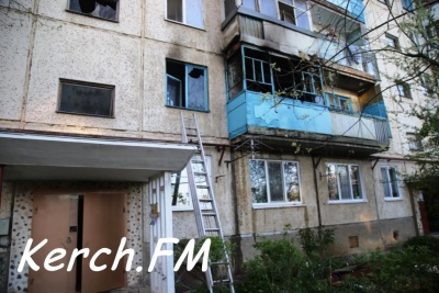В Керчи сгорела квартира в многоэтажном доме (видео)