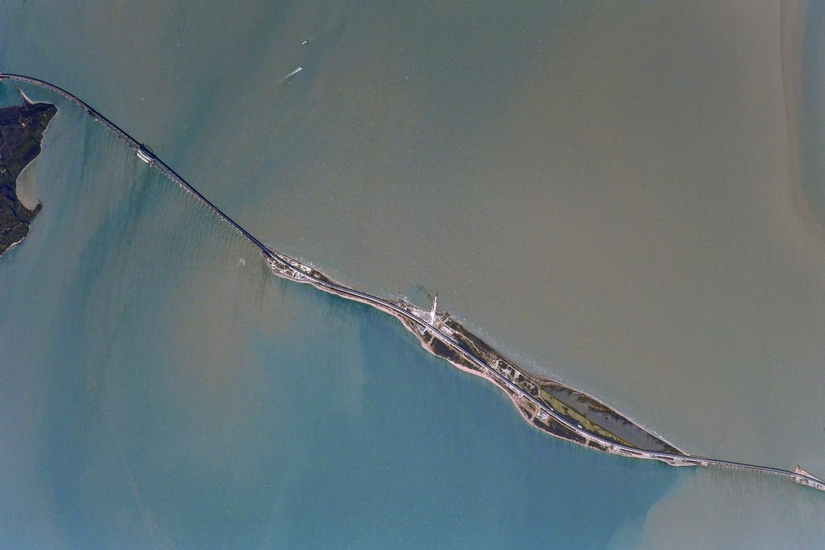 Крымчанин сфотографировал Крымский мост из космоса