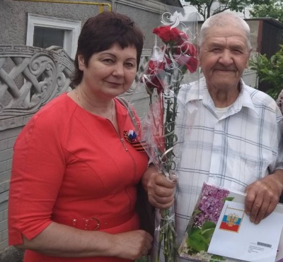 В Керчи ветеран отметил свой юбилей в День Победы