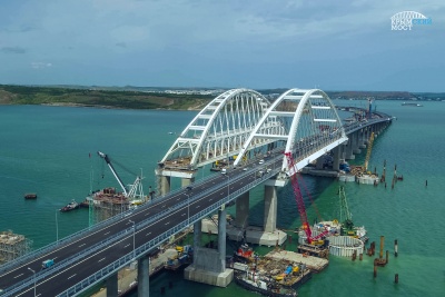 Официально: автодорожную часть Крымского моста запустят на рассвете 16 мая