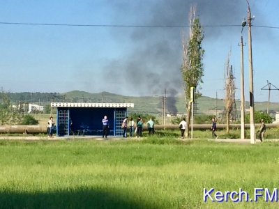 В районе автоподходов к Крымскому мосту произошел пожар