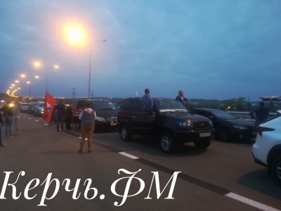 Байкеры и автолюбители собираются проехать по Крымскому мосту