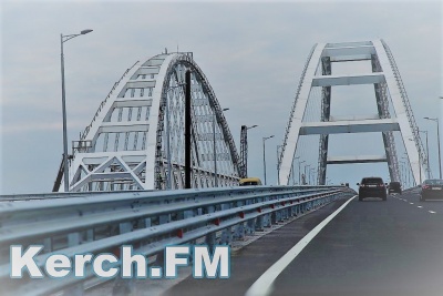 Что придумают еще: туристические агентства начали продавать туры на Крымский мост