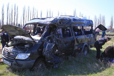Новости » Общество: В Крыму задержали владельца микроавтобуса, столкнувшегося с локомотивом