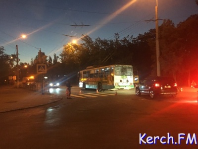 Ночью в Керчи нанесли пешеходный переход на Еременко
