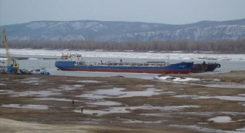 Танкер «Волгонефть-214» задел дно при прохождении Керченского пролива