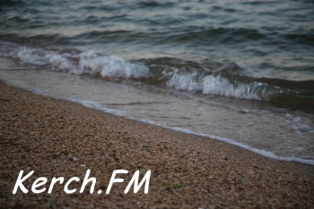 Ты репортер: Фотографии  моря на городском пляже Керчи на закате