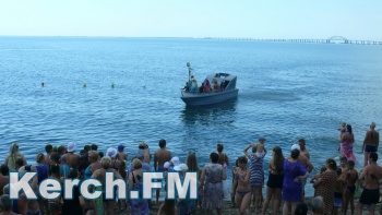 Нептун, танцы и веселые конкурсы: как на «Змеинке» отметили День рыбака
