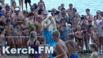 Нептун, танцы и веселые конкурсы: как на «Змеинке» отметили День рыбака