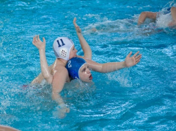 Керчь приняла два юношеских соревнования по водному поло