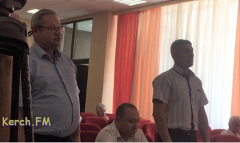 Виноватого нашли: за плохую работу УЖКХ выговор объявили Адаменко