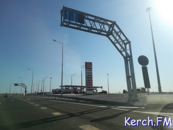Новости » Общество: На автоподходе к Крымскому мосту заработала заправка