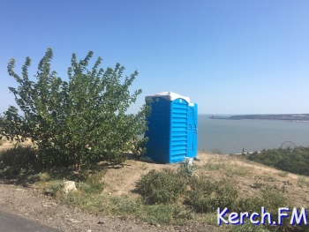 На Митридате в Керчи появился туалет с видом на Крымский мост