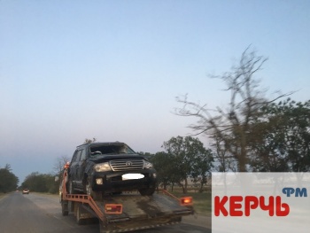 Новости » Криминал и ЧП: По дороге в Новоотрадное перевернулся джип, пострадали трое