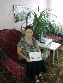 Новости » Общество: Свой 90-летний юбилей отметила ветеран Вера Сластихина