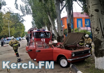 Новости » Общество: В Керчи спасатели ликвидировали последствия условного ДТП