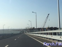 Новости » Общество: Крымский мост откроют для грузовиков в полночь 1 октября