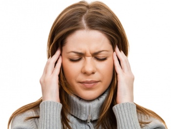Почему болит голова? Причины и лечение
