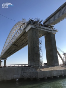 Ж/д арку Крымского моста соединили с пролетом