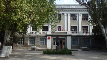 Злая шутка: в керченской школе №17 полиция искала бомбу