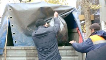 Новости » Общество: В Керчи таки снесли ларек на улице Ленина