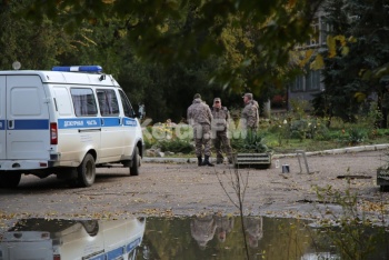 Новости » Криминал и ЧП: Полиция задержала четырёх студентов с материка за ложное минирование политеха в Керчи