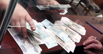 Новости » Общество: В декабре крымчанам обещают выплатить 243 млн рублей по вкладам