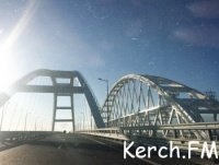 Новости » Общество » Спорт: Железнодорожная часть Крымского моста пока освещаться не будет