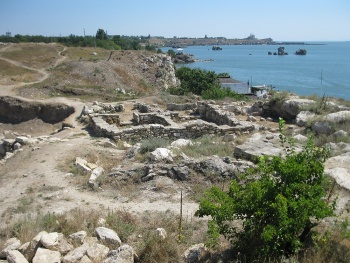 Новости » Общество: Керчане бесплатно смогут посетить выставку «Городище Мирмекий»