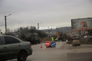 В Керчи перекрыли Куль-Обинское шоссе