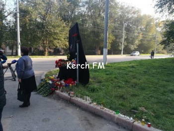 Новости » Общество: «Офицеры России» предложили помощь в строительстве мемориала жертвам керченской трагедии