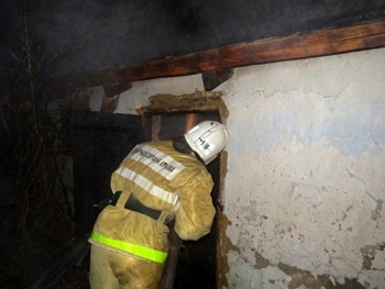 Вчера в Багерово горел заброшенный дом