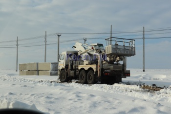 В помощь керченским энергетикам приехала техника из других городов