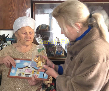 Керчанки Ирина Плотникова и Анна Матвейчук отпраздновали свой 90-летний юбилей
