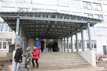 Новости » Общество: В Керчи завершили первый этап ремонта политехнического колледжа