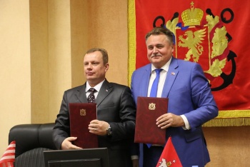 Гусаков и Уткин подписали соглашение о сотрудничестве
