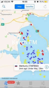 Пострадавших при пожаре на танкерах моряков доставят в Керчь ориентировочно к 17 часам