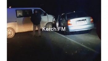 На керченской трассе в аварии пострадали три человека (видео)