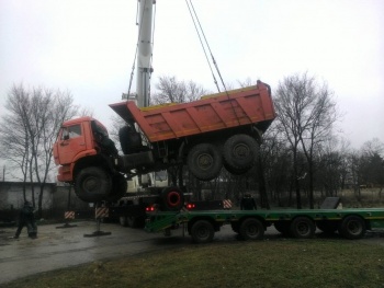 В Керчи эвакуировали КАМАЗы