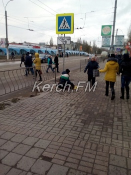 Новости » Криминал и ЧП: В Керчи полиция нашла 7 попрошаек