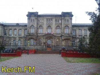 Новости » Общество: Здание бывшей гимназии Короленко в Керчи станет музеем
