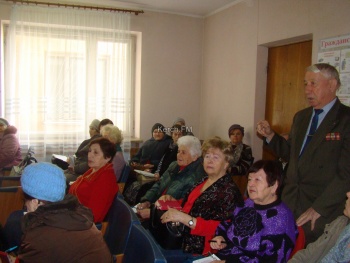 Мобильная бригада центра соцобслуживания встретилась с пенсионерами