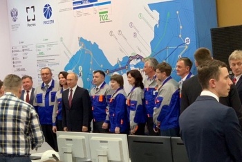 Путин дал команду на запуск двух новых электростанций в Крыму