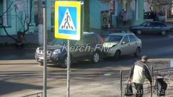 Субботнее утро в Керчи началось с аварии