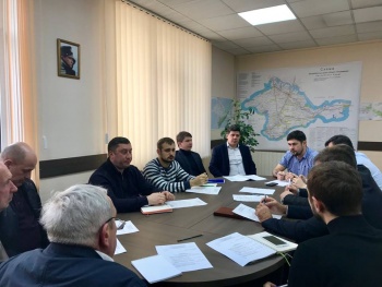 Новости » Общество: Дороги в Крыму хотят ремонтировать с применением ракушечника