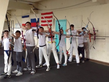 Новости » Общество: Соревнования по стрельбе из лука прошли в Керчи