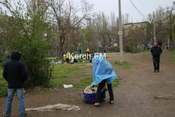 В Керчи полиция на «блошином» рынке разгоняла стихийщиков