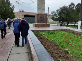 Новости » Общество: Акция «Я спасаю памятник» прошла в керченских школах