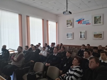 Для керченских студентов провели кинопоказ в рамках проекта «Территория Победы»